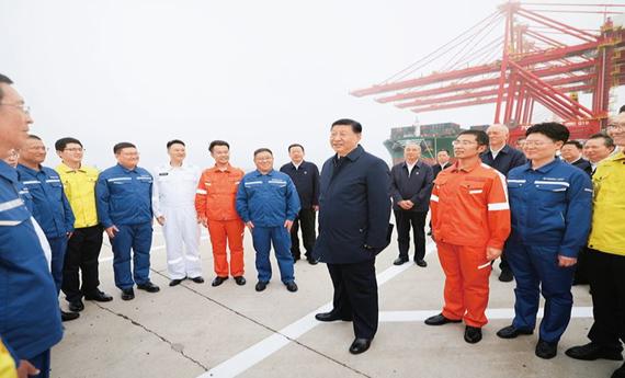 始终把人民放在心中最高位置（创造经得起实践、人民、历史检验的实绩）