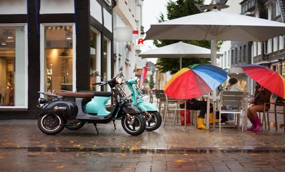 乱象丛生暴露行业监管漏洞 共享电动车行业或将迎合规大考