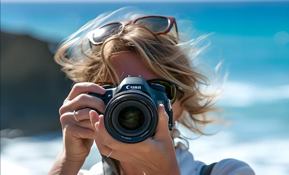 游客带专业相机帮妻子拍照，却被景区3次驱赶！回应来了