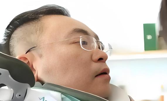 蔡磊进入渐冻症终末期!从京东副总裁到“渐愈互助之家”,他用生命与时间赛跑